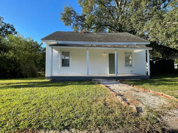 4 Stewart Ave, Greer, SC 29650