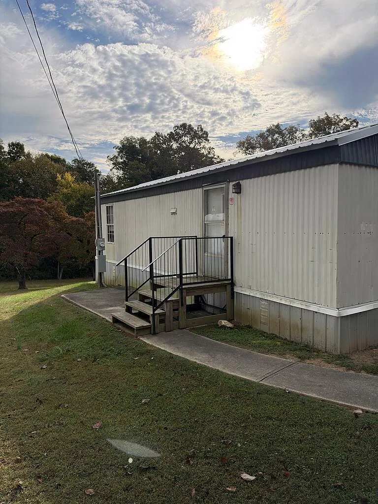 1 bed, 640 sqft, $800 — Photo 1