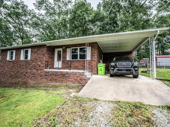 395 Prentice St, Crossville, TN 38555