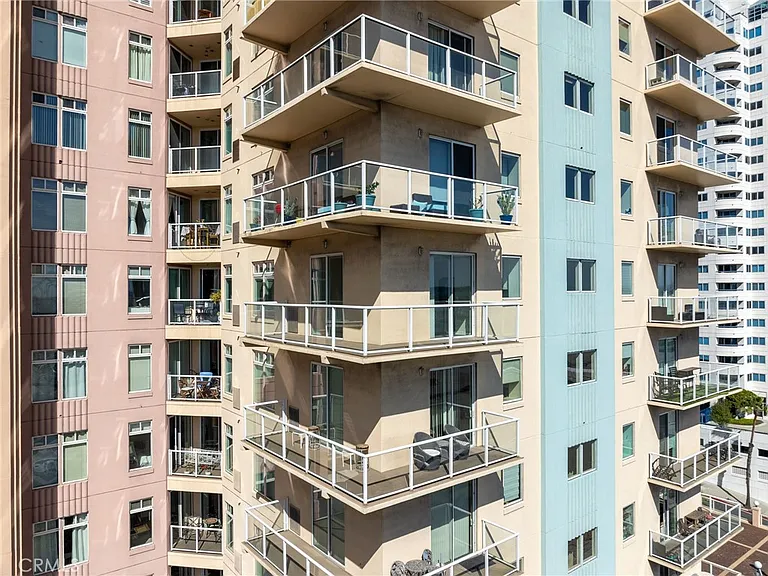 488 E Ocean Blvd #717 — Photo 38
