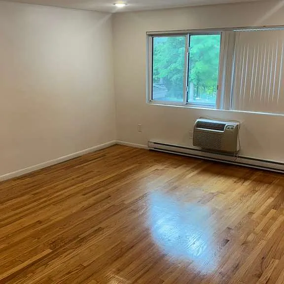 1-14 Iris Ct — Photo 3