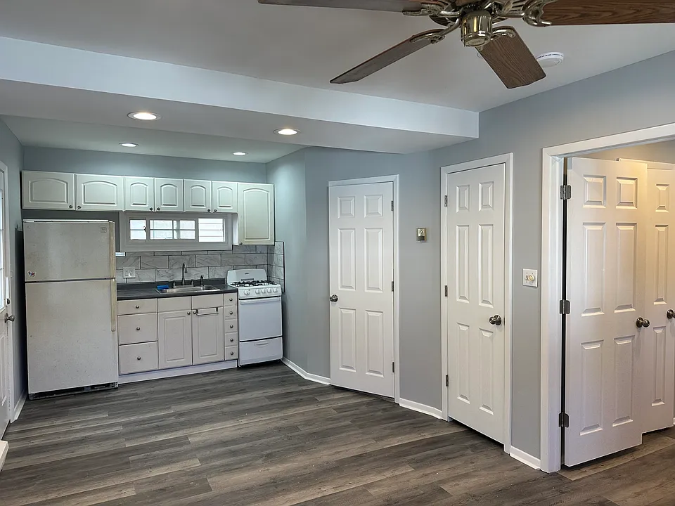 22 Indiana Ave #1