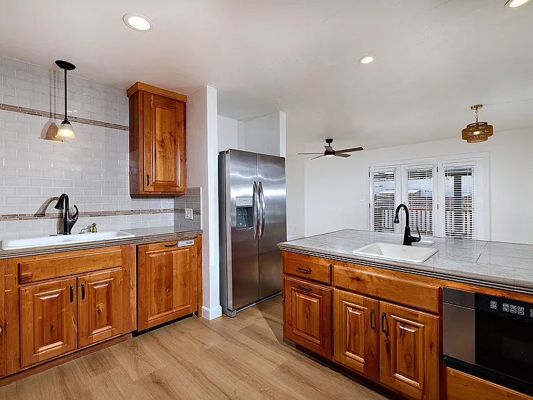 710 S Myers St — Photo 16