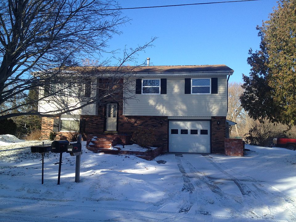 1st image of 2413 S 5th Ave