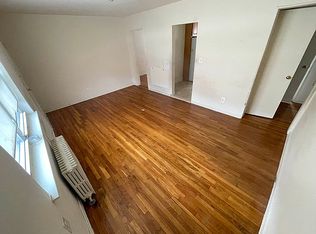 69-11 224th St #38A, Oakland Gardens, NY 11364