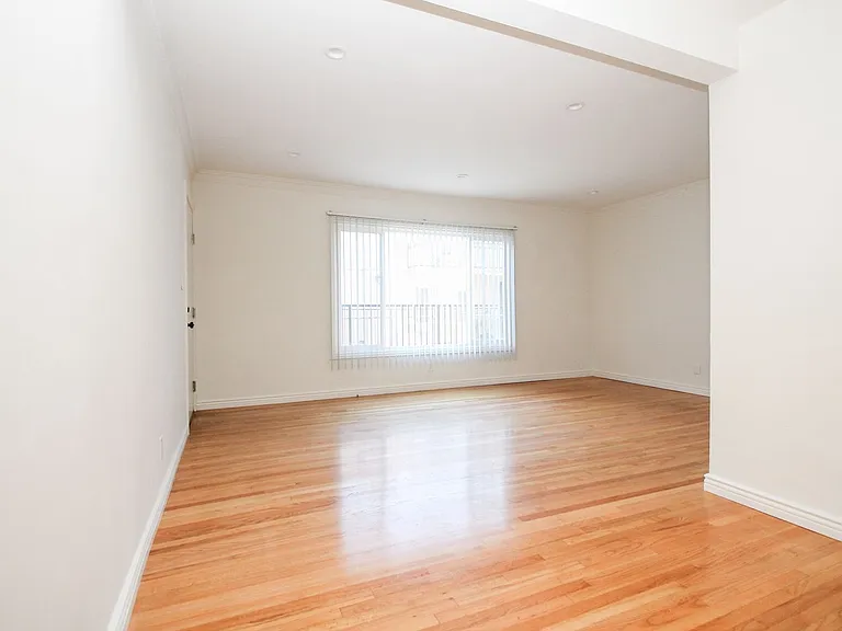 3375 Manning Ave — Photo 13