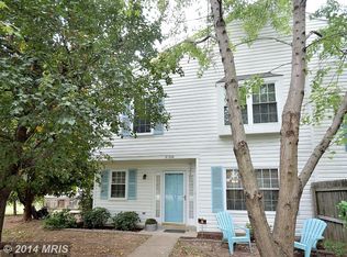 6126D Hoskins Hollow Cir, Centreville, VA 20121