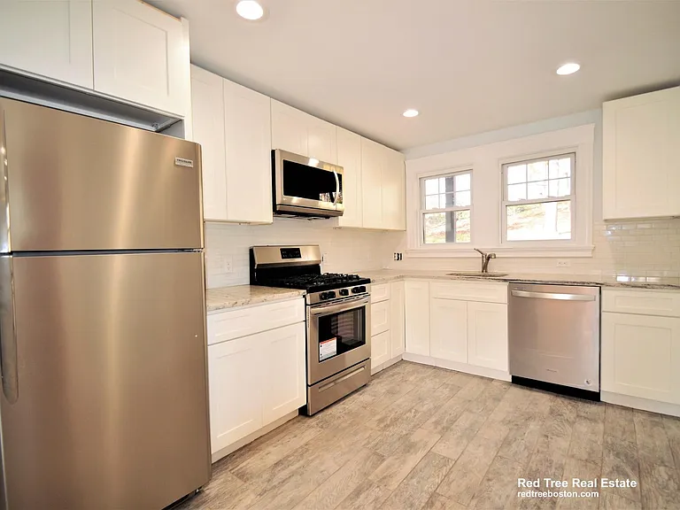 51 Leamington Rd #51 — Photo 1