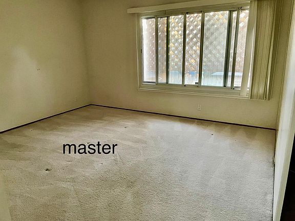5th image of 4576 Lakeshore Dr
