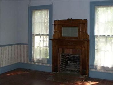 3rd image of 117 S Zetterower Ave