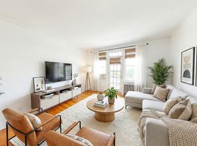 2031 Commonwealth Ave