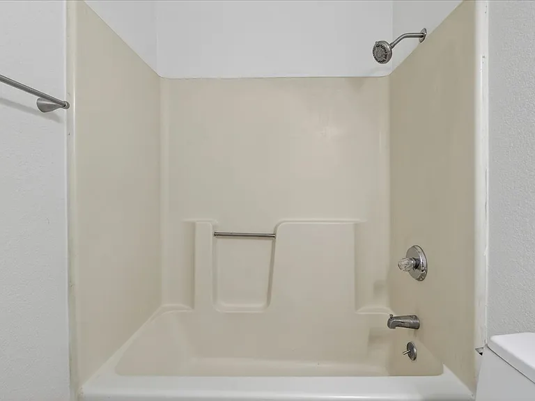 521 Spring Dr #A — Photo 17