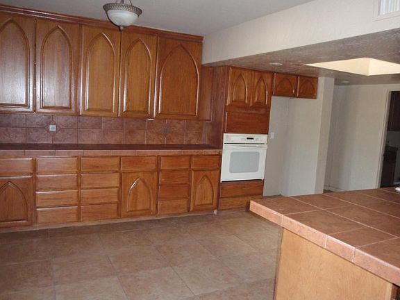 3rd image of 13006 W Peoria Ave