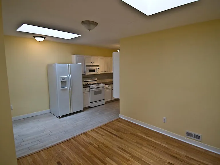 441 Hallett St #2 — Photo 24