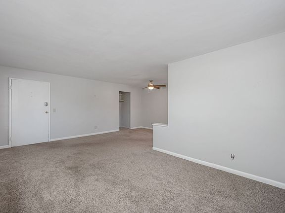 3rd image of 2625 Robertson Ave APT 3