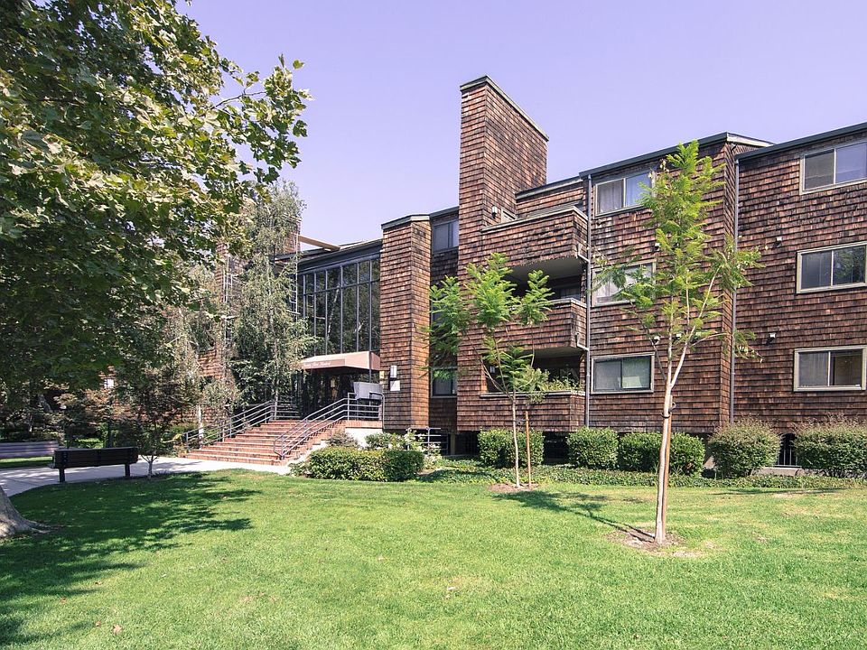 1st image of 2366 La Terrace Cir