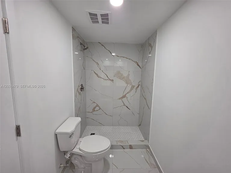 1305 NW 4th Ter #1305 — Photo 25