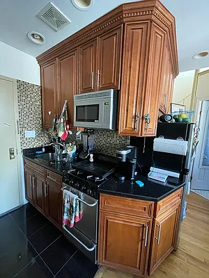 Rented by REAL New York | media 3