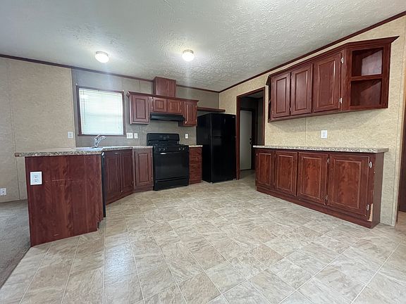 3rd image of 2906 Greentree St #572