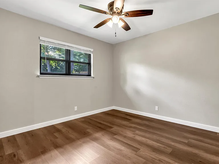 4805 Gerona Dr — Photo 11