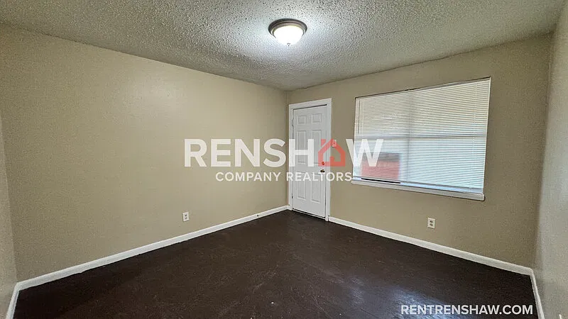 2 bed, 1.0 bath, $595 — Photo 3