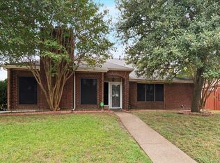 923 Breckenridge Dr, Desoto, TX 75115