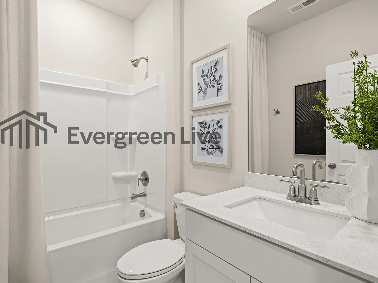5 bed, 4.0 bath, 2858 sqft, $2,725 — Photo 3