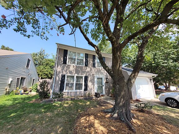 3rd image of 4833 Halwell Dr