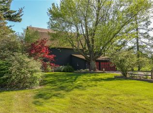 5908 Tonawanda Creek Rd, Lockport, NY 14094