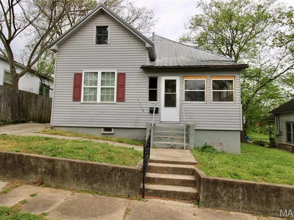 1115 Spring St, Poplar Bluff, MO 63901