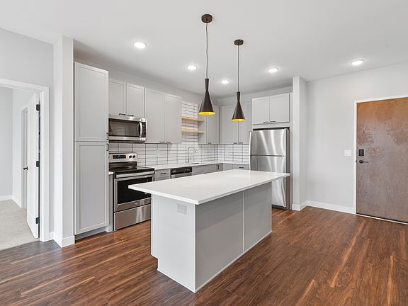 2nd image of 2633 55th St S #208
