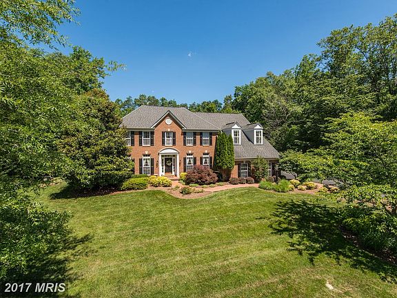 3rd image of 7428 Clifton Quarry Dr