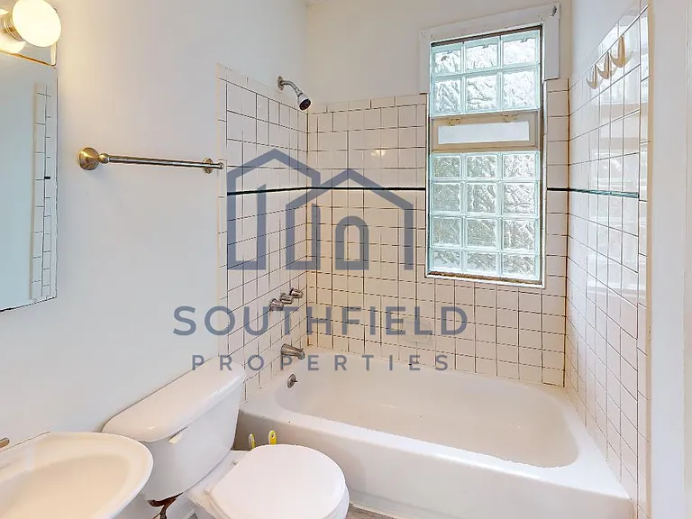 1846 Lincoln Ave — Photo 10