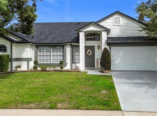 1631 Country Ct, Apopka, FL 32703