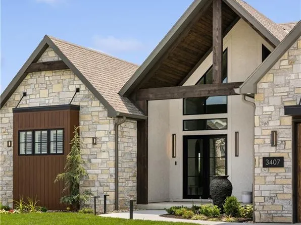 3407 NE 102nd St, Kansas City, MO 64155