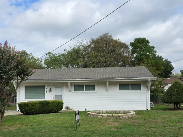 601 Boardwalk Ln, Denton, TX 76205