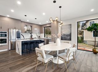 607 Waltham St, Lexington, MA 02421