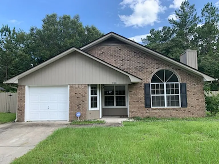706 Timber Ridge Trl — Photo 1