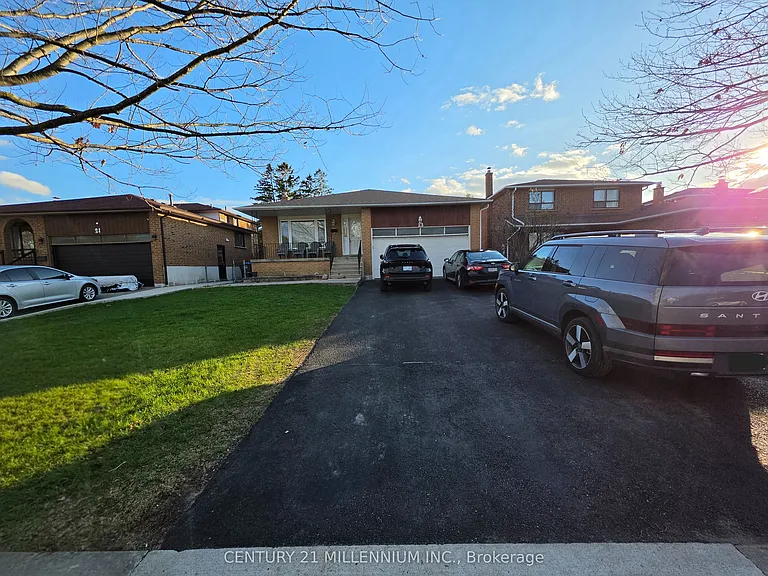 23 Malcolm Cres — Photo 31