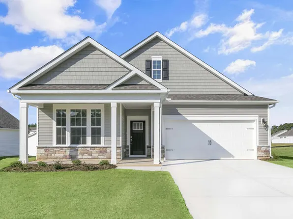 630 Pine Dune Lane, Aberdeen, NC 28315