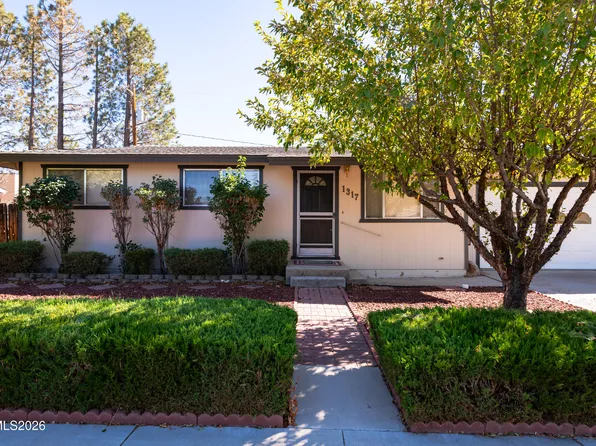 1317 Toiyabe Ave, Gardnerville, NV 89410