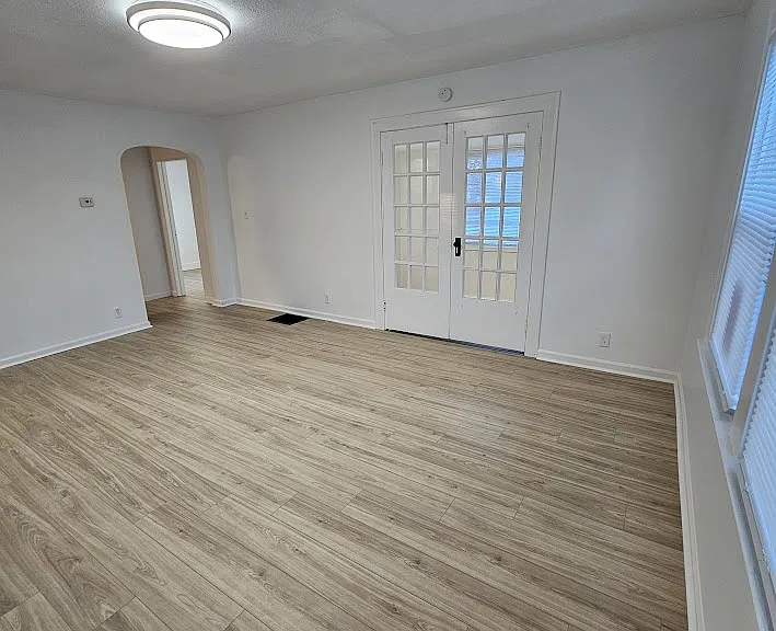 441 Cecil Ave — Photo 40