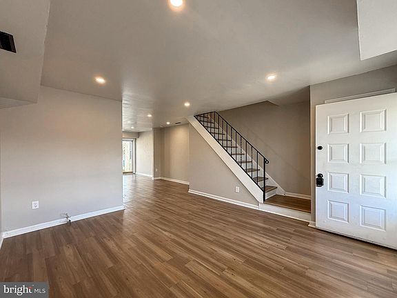 3rd image of 119 Rose Ln