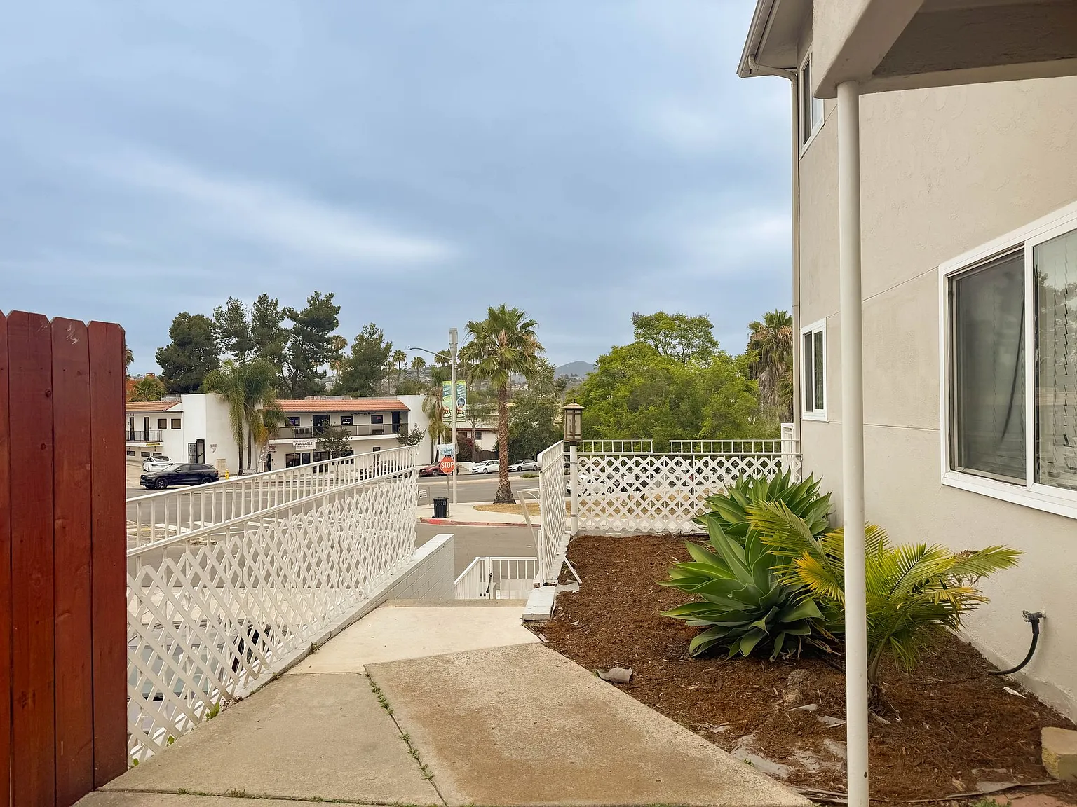 Amherst Apartments — Photo 4