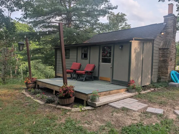 492 Conservation Dr, Hedgesville, WV 25427