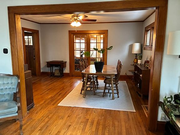 4th image of 3229 Milwaukee St