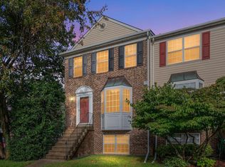 2402 Wentworth Dr, Crofton, MD 21114