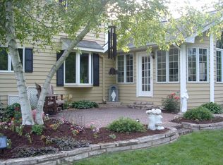 6120 N Oak Leaf Ct, Peoria, IL 61615