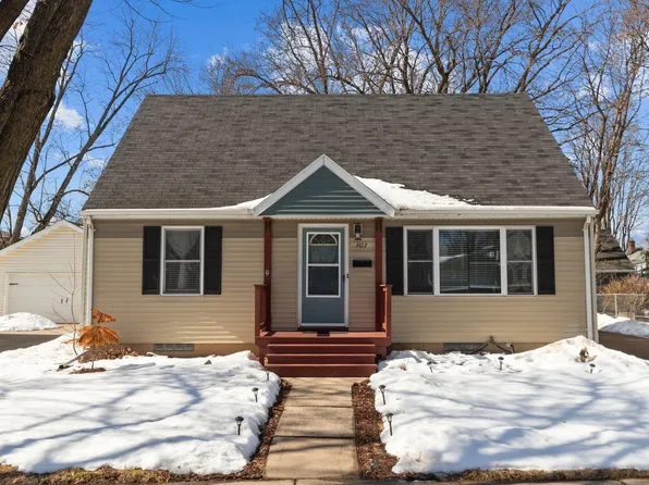 903 N Gillett St, Appleton, WI 54914