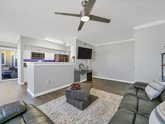 3rd image of 1195 Villagio Cir #112
